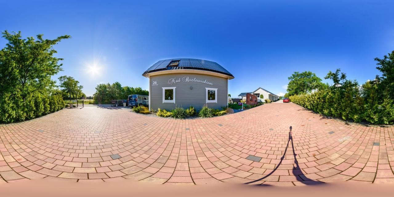 סרבינובו Domki Nad Rozlewiskiem Basen, Malpi Gaj W Swietlicy - Wszystko Dla Dzieci מראה חיצוני תמונה